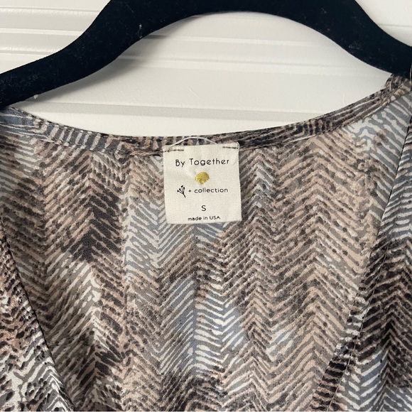 *boutique* By Together printed top size S - Picture 3 of 5